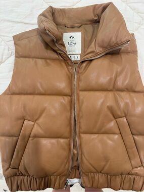 A&F Ultra Collection Vegan Leather Puffer Vest in Camel